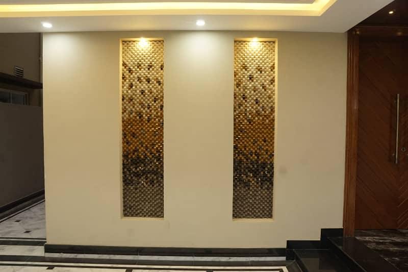 10 Marla Designer House Fore Sale Talha Block Bahria Town Lahore 4