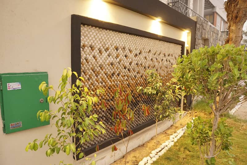 10 Marla Designer House Fore Sale Talha Block Bahria Town Lahore 5
