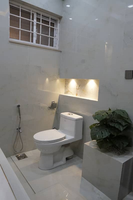 10 Marla Designer House Fore Sale Talha Block Bahria Town Lahore 27