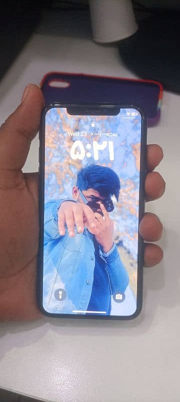 iphone XS 64 gb 10/9 ha better chang ha 2