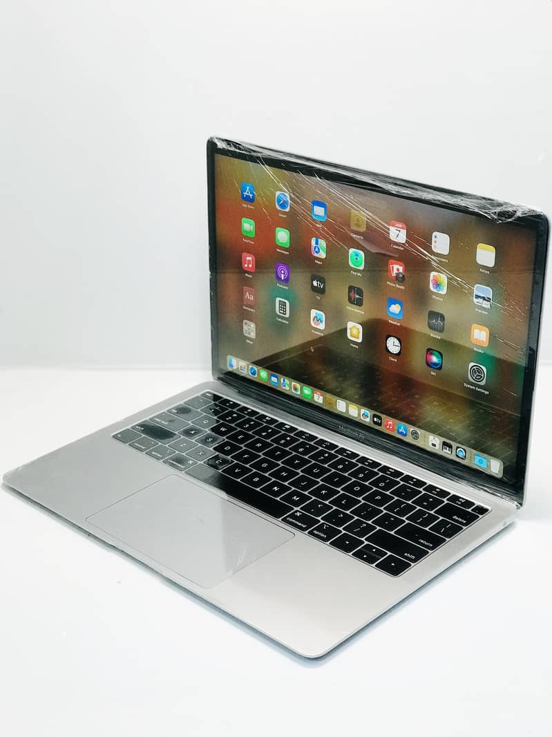 APPLE MACBOOK AIR MI CHIP AVAILABLE FOR SALE 2