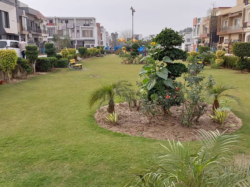 5 MARLA RESIDENTIAL PLOT FOR SALE WITH POSSESION @ MAIN 80 FEET ROAD IN AL KABIR TOWN PHASE 2 BLOCK B 5