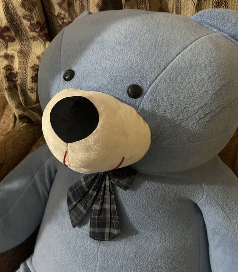 Extra large sized teddy bear/ stuffed toy 1