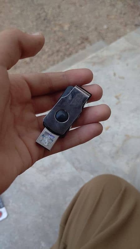 128gb USB Kingston original with box and free OTG and high speed 0