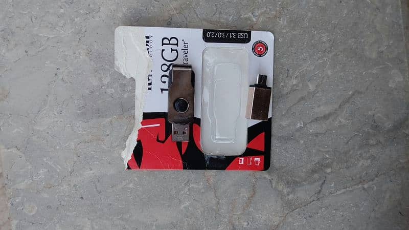 128gb USB Kingston original with box and free OTG and high speed 3