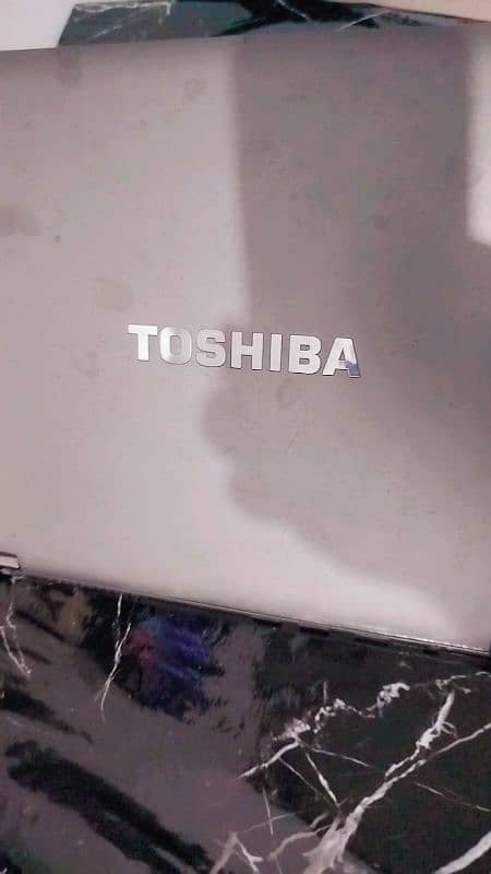 Toshiba portege laptop with windows 10 pro 0