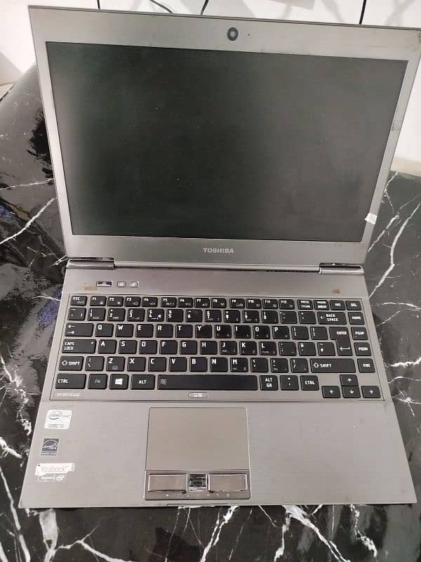 Toshiba portege laptop with windows 10 pro 1
