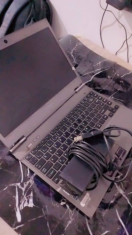 Toshiba portege laptop with windows 10 pro 4