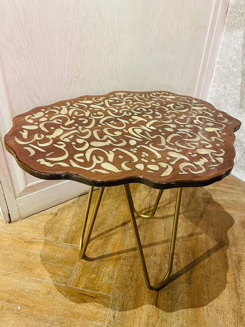 Handcrafted Resin Wooden Side Table – Unique Design 1