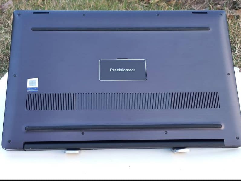 Dell Precision 5530 Core i9 8th Gen HK 6