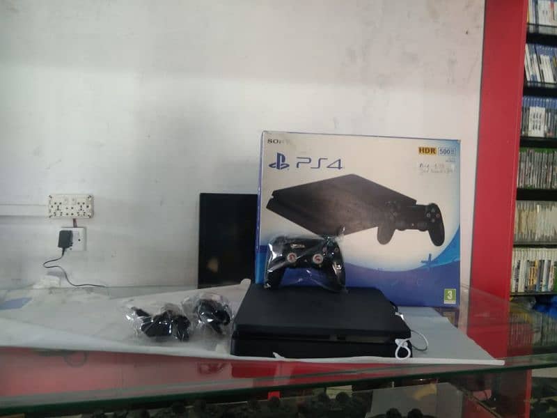 PS4 SLIM 1TB JAILBREAK WITH 13 GAMES 0