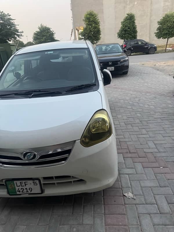 Daihatsu Mira 2012 4