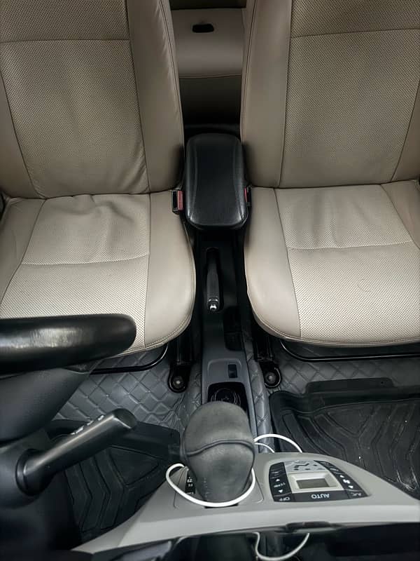 Daihatsu Mira 2012 8
