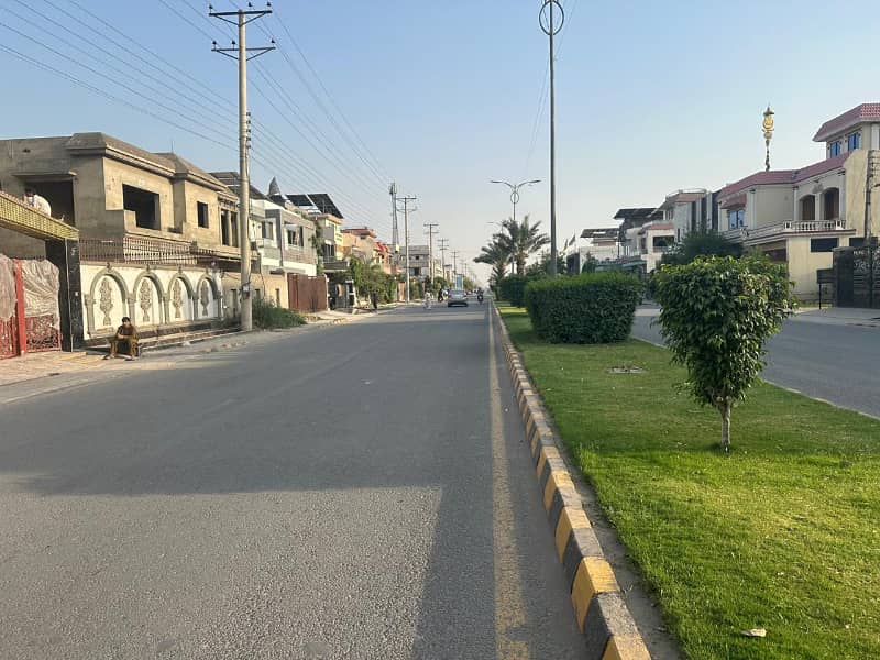 al rehman garden phase 2 main blueward D block lahore 2