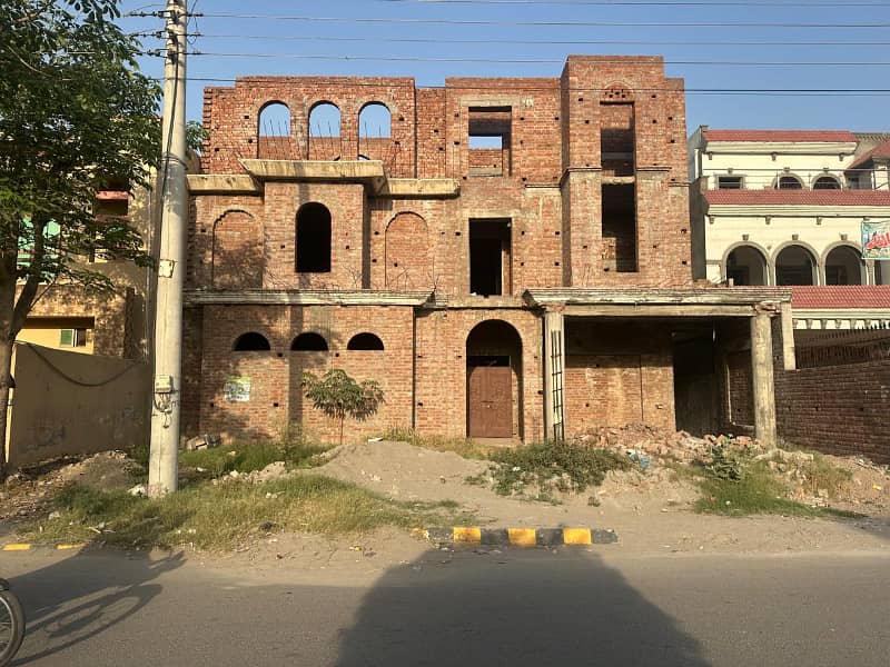 al rehman garden phase 2 main blueward D block lahore 4