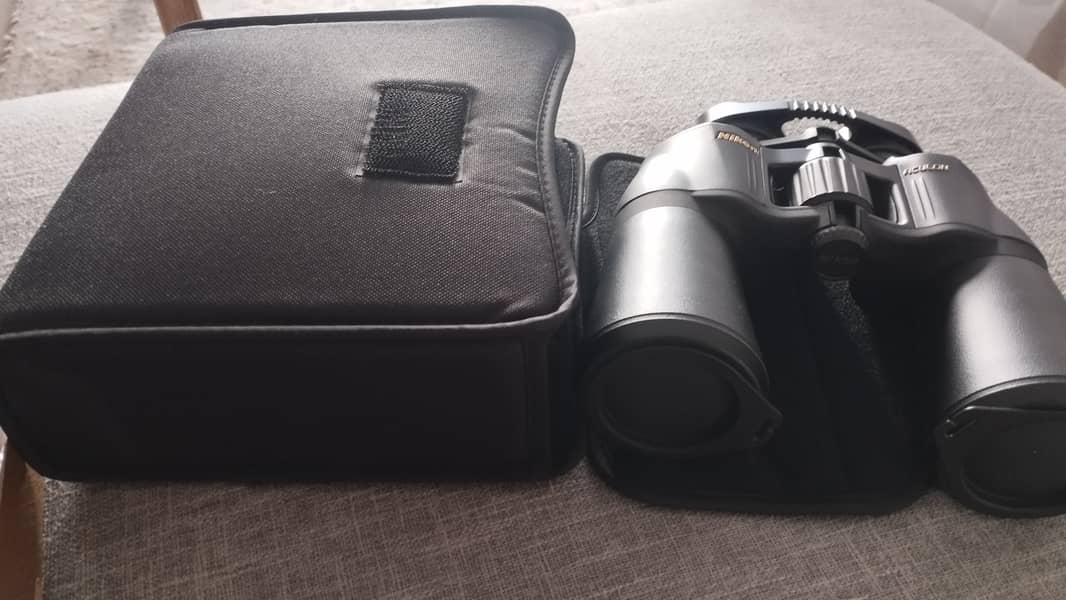 Nikon ACULON A211 10x50 Binoculars-box opened only 2