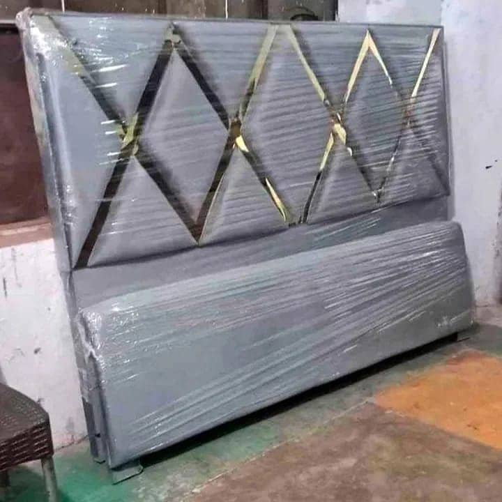 Bed / bed set / king size bed / double bed / poshish bed /side tables 1