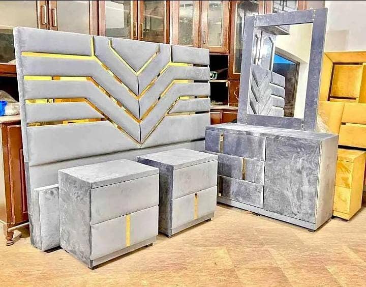 Bed / bed set / king size bed / double bed / poshish bed /side tables 17