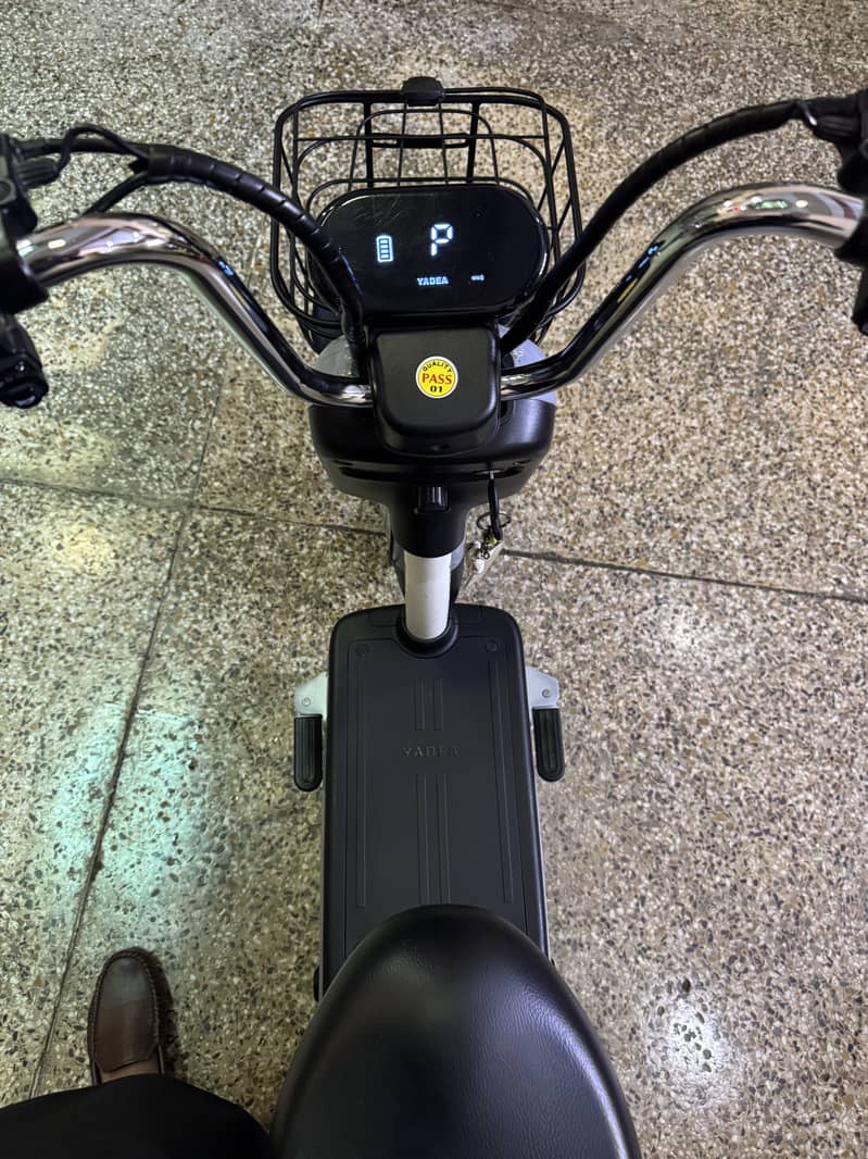 Urgent Sale YADEA Metro Electric Mini Scooter 2