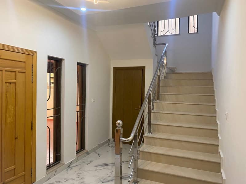Army Housing Complex Brand New Brig House For Rent Available Askari 10 - Sector -S Lahore Cantt 4