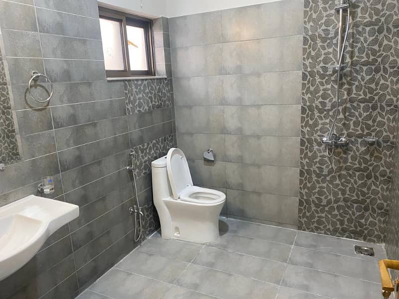 Army Housing Complex Brand New Brig House For Rent Available Askari 10 - Sector -S Lahore Cantt 5