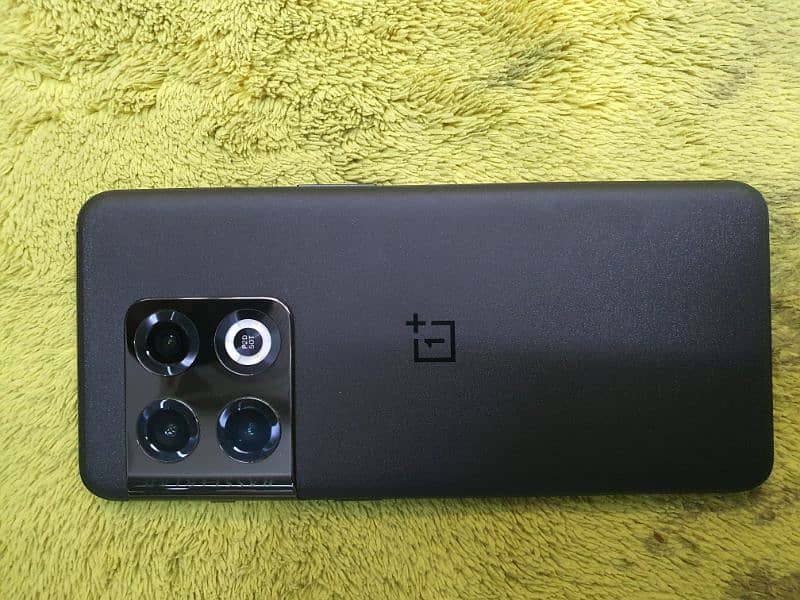 ONE PLUS 10 PRO 1