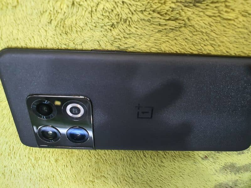 ONE PLUS 10 PRO 2