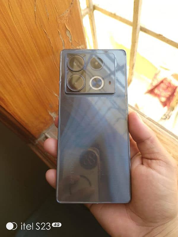 note 40 8+8 256 only set     box charger miss 3