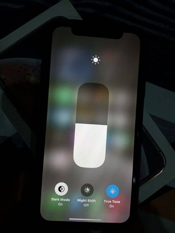 iphone Xs factory unlocked with box 2
