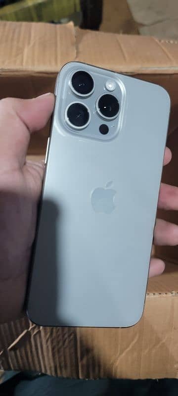 Iphone 15 pro max (non pta, 100 health, 256) 0