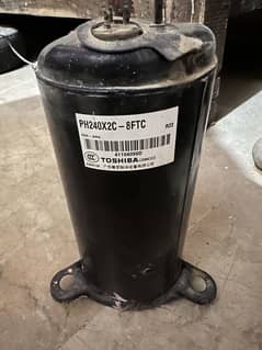 Haier AC Compressor Condition 10/10 only 6 months used just like a new