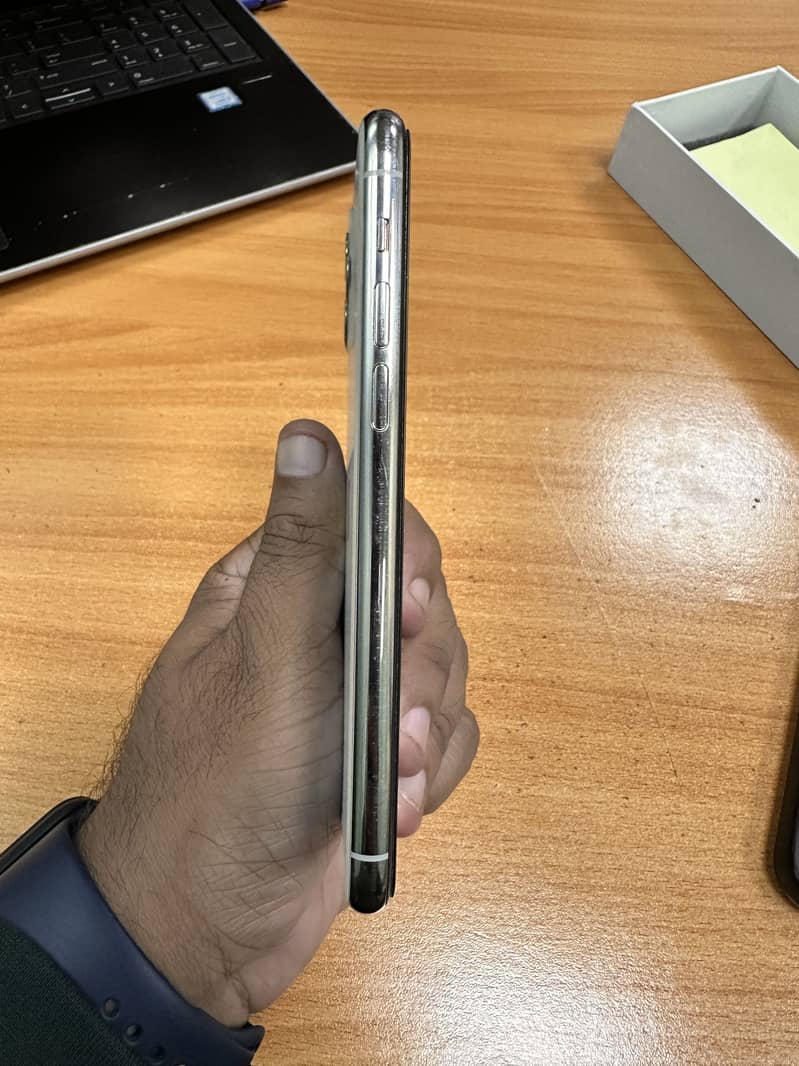 Iphone 11 Pro PTA Approved 3