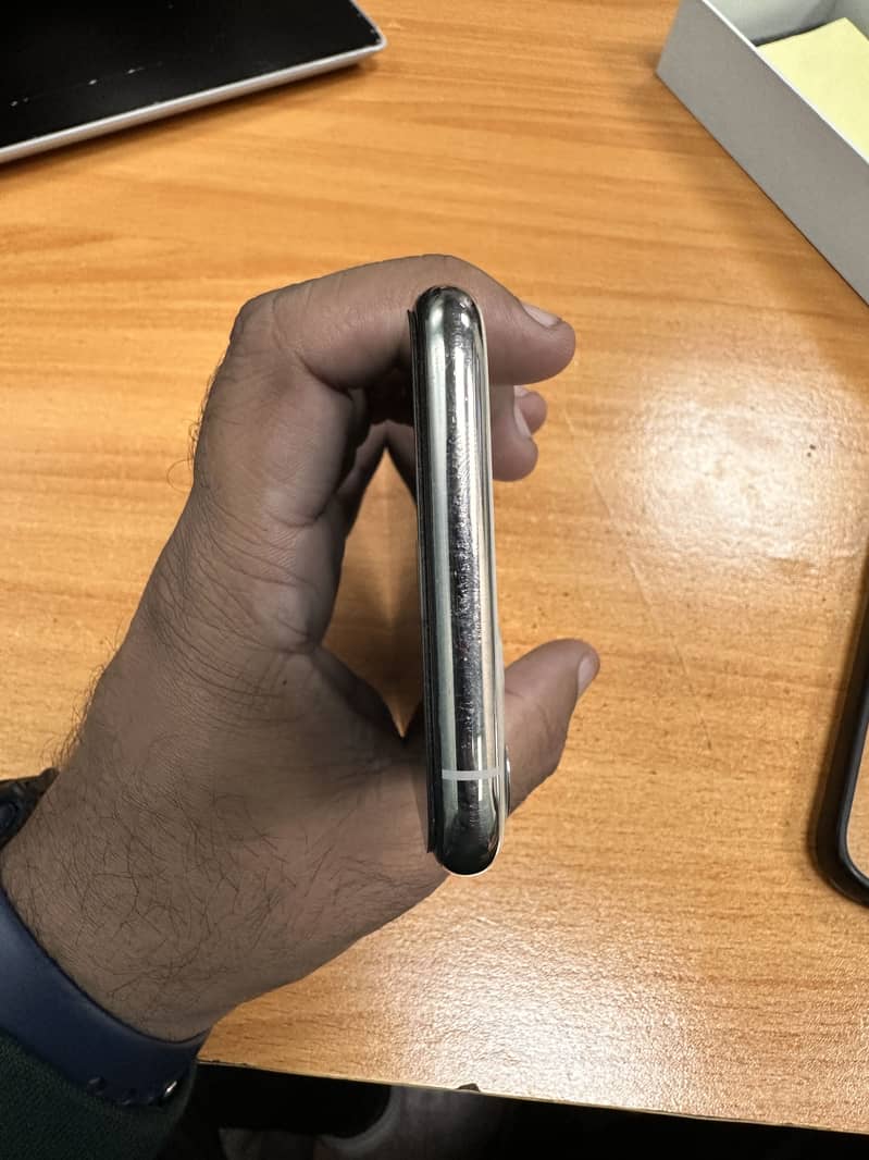 Iphone 11 Pro PTA Approved 4