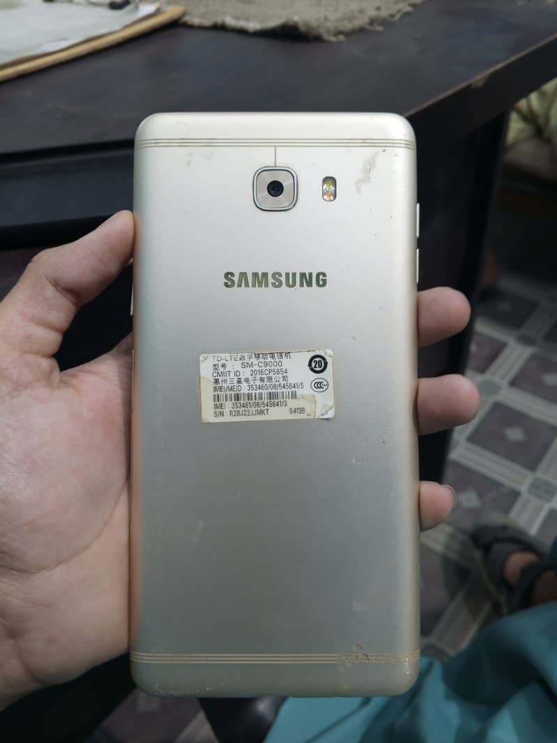 Samsung Galaxy C9 Pro 6/64 0