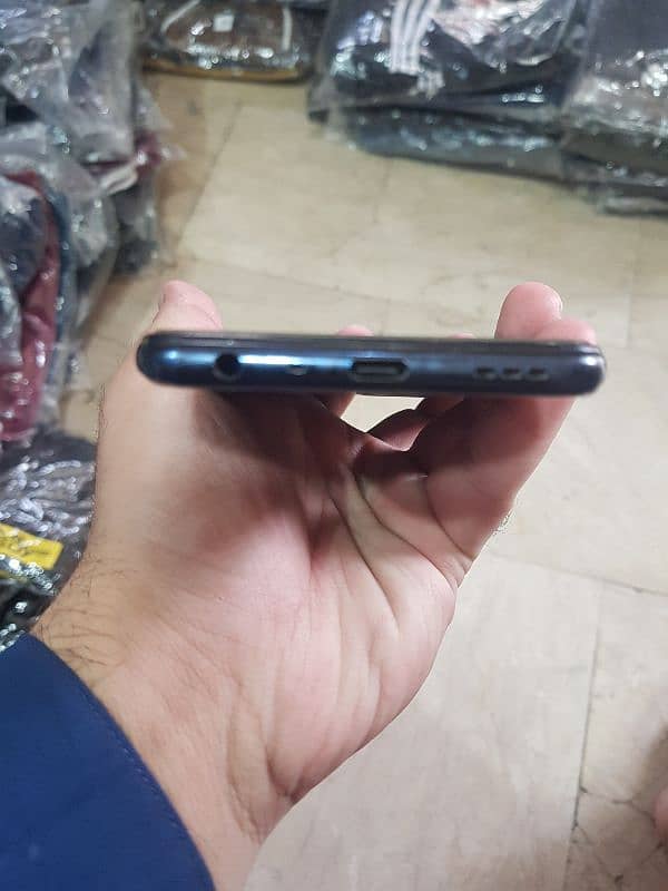 Oneplus nordn2005g all okay No Issue My Contact  Number 03281163245 7