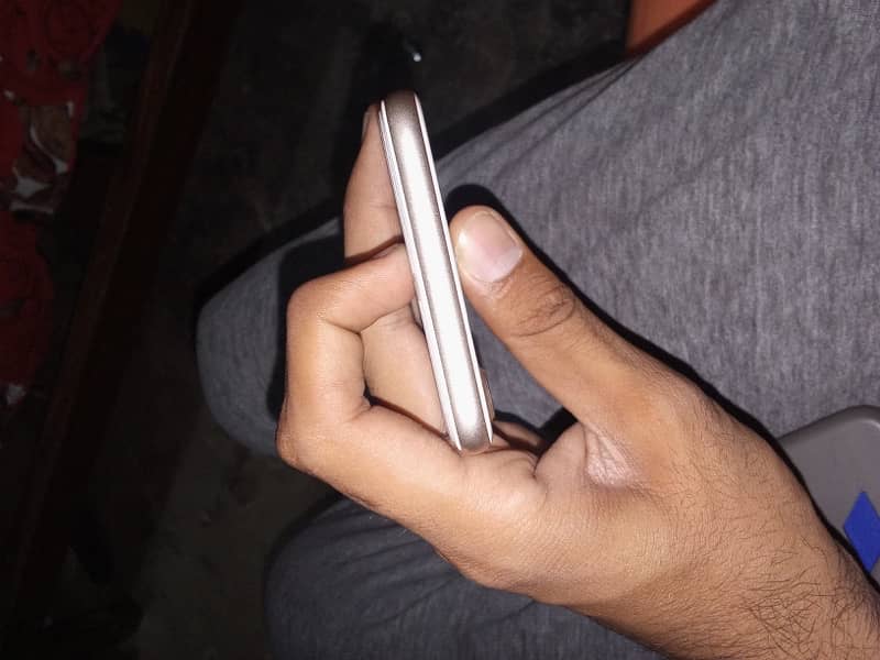 iPhone 7 Non PTA 128gb 1