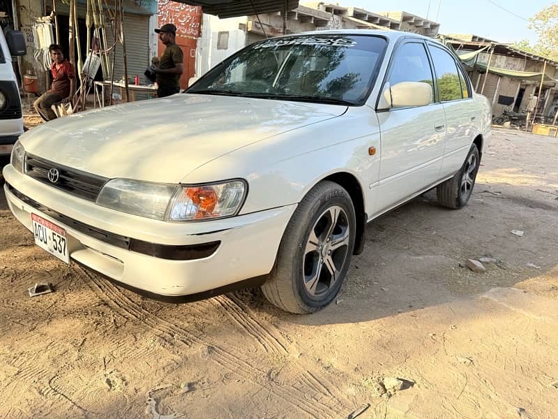 Toyota Corolla XE 2000 2