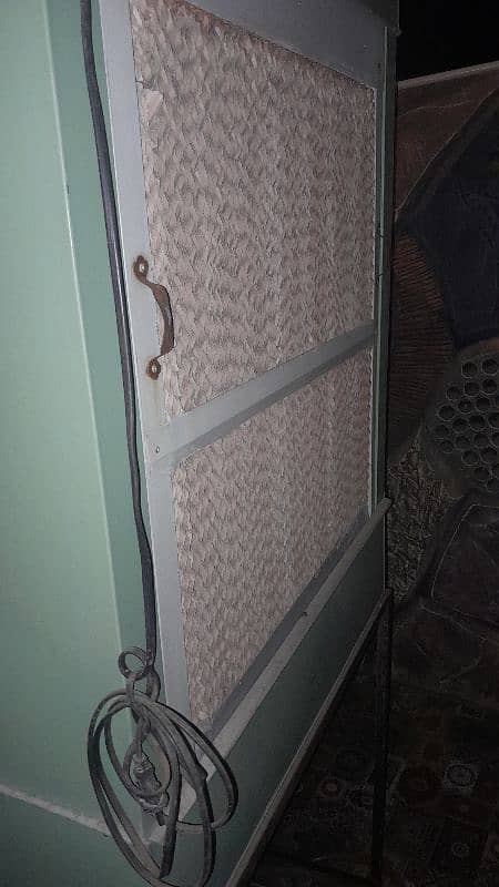 Full Size Room Cooler with iron stand slightly used 1
