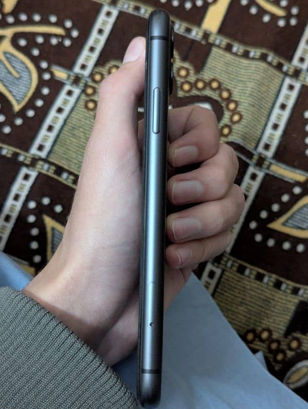 iphone 11 3
