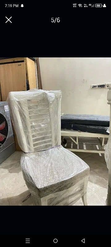 dining table with 6 chairs urgent sale 3