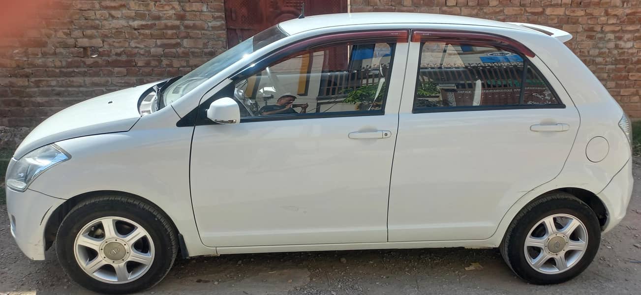 FAW V2 2018 Model – Single Owner | White | Neat & Clean | Well Maintai 5