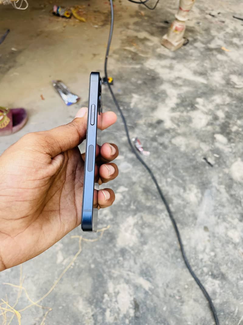 iPhone 12 mini 2