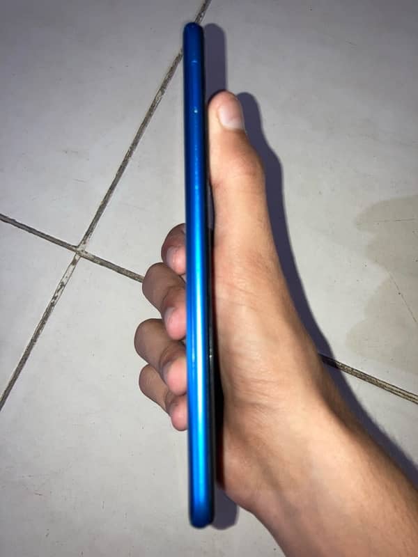 Oppo A16e with box 0