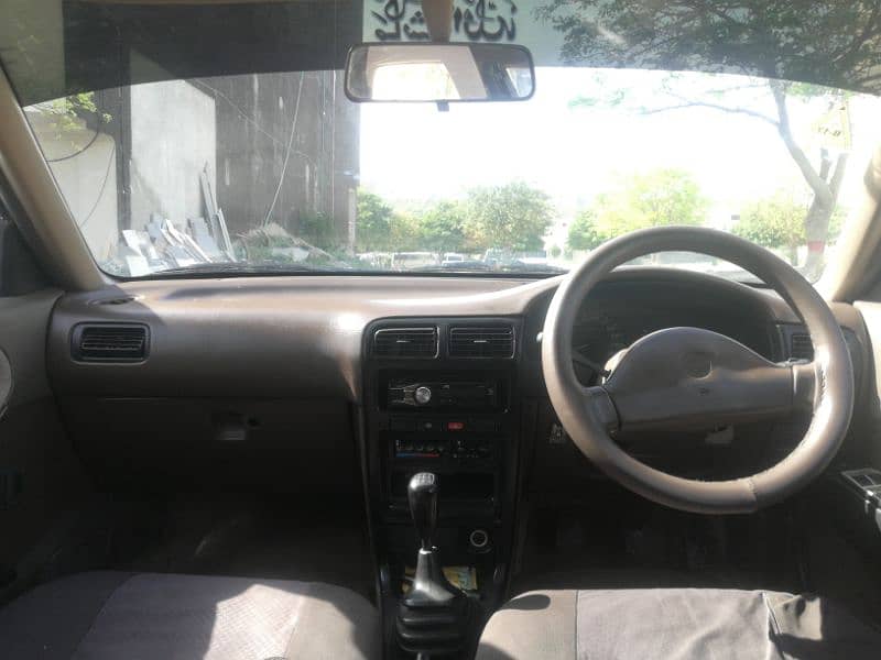 Nissan sunny Ex saloon Genvion condition 11