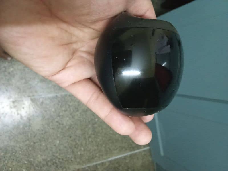Microsoft Sculpt Ergonomic Mouse 1