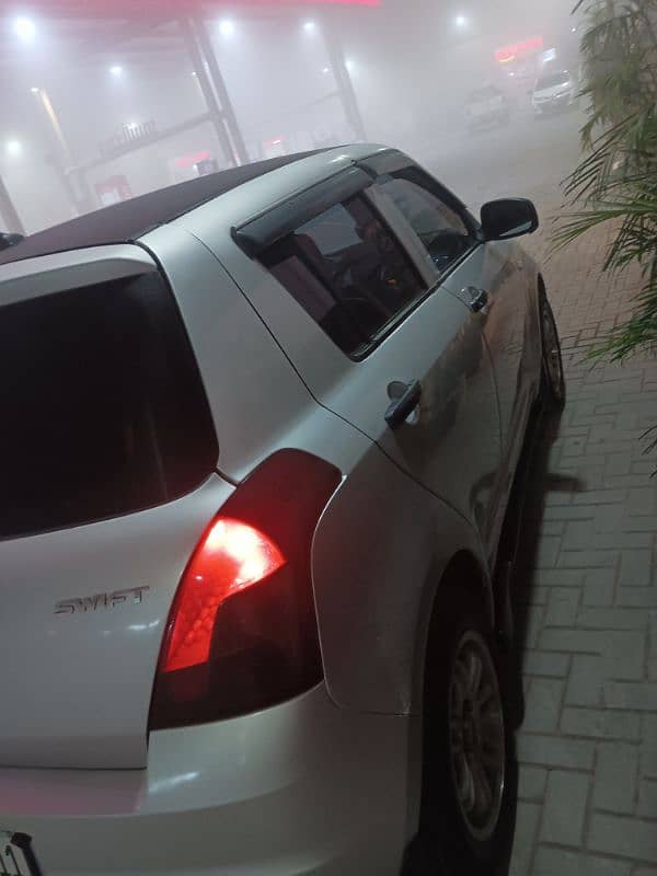 Suzuki Swift 2012 0