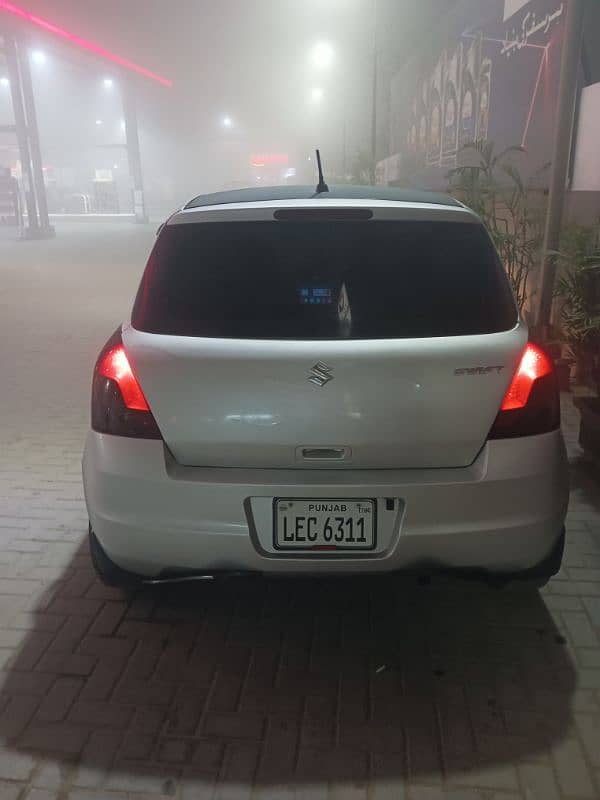 Suzuki Swift 2012 1