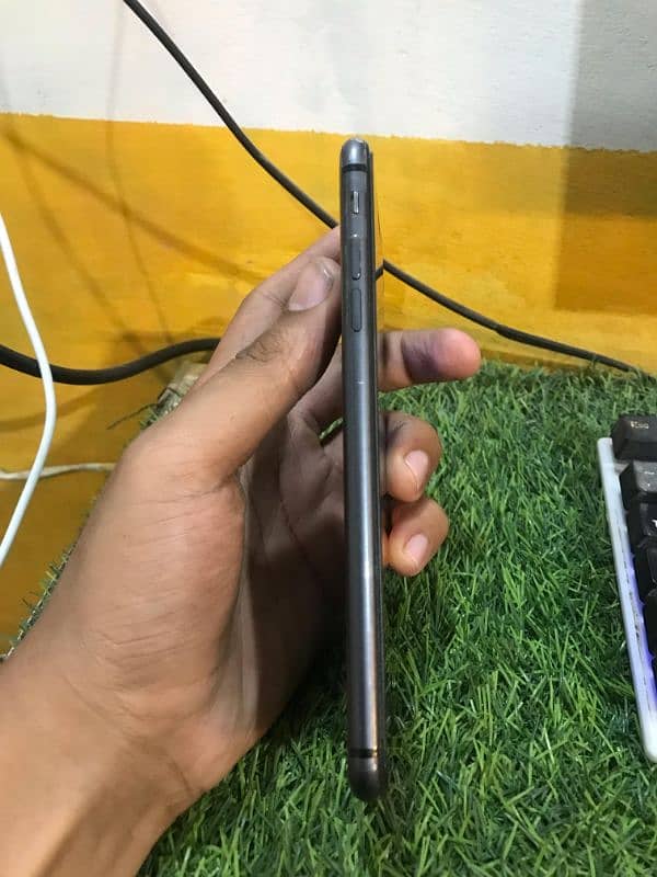 Iphone 8 plus storage 64gb 5