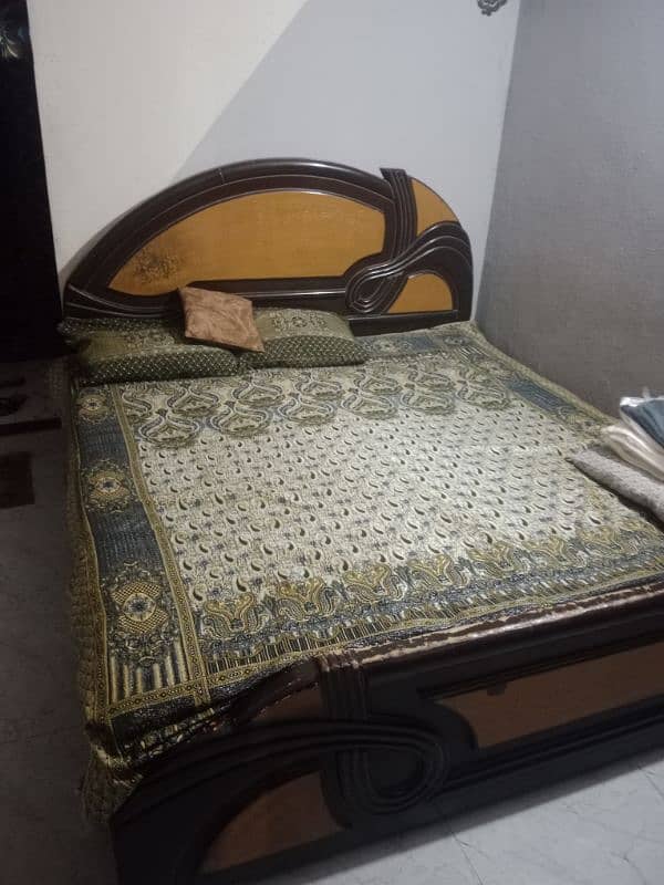 furniture for sale bedroom, sofa set , almari, dressing table , foam 5