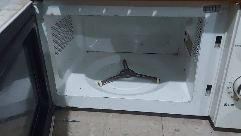 Microwave, elliptical cycle, portable 1ton Ac, beater, heater, Fan 1